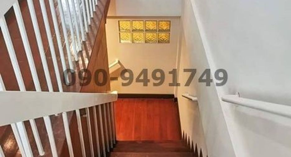 For rent 3 bed townhouse in Bang Sue, Bangkok