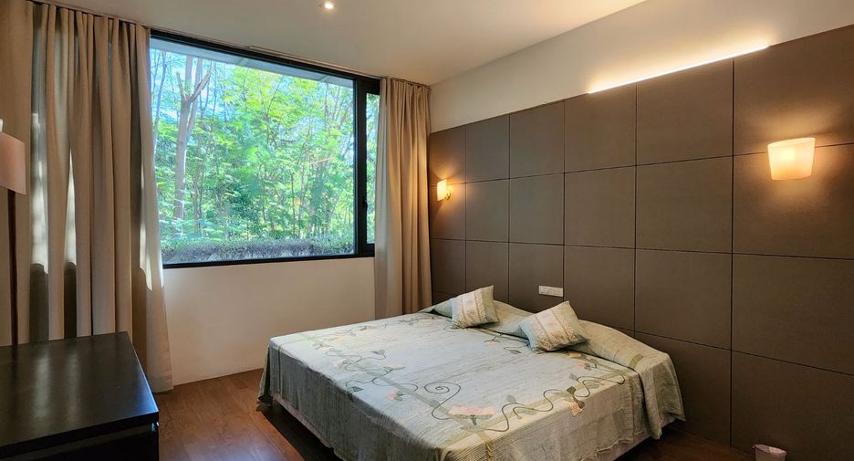 For sale 4 bedrooms house in Lat Krabang, Bangkok