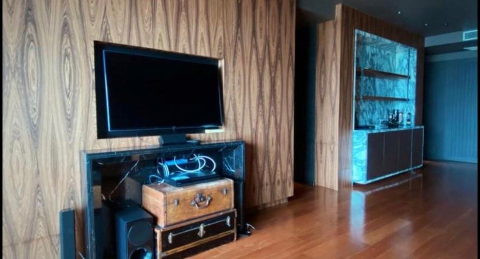 For sale 2 ベッドルーム condo in Yan Nawa, Bangkok