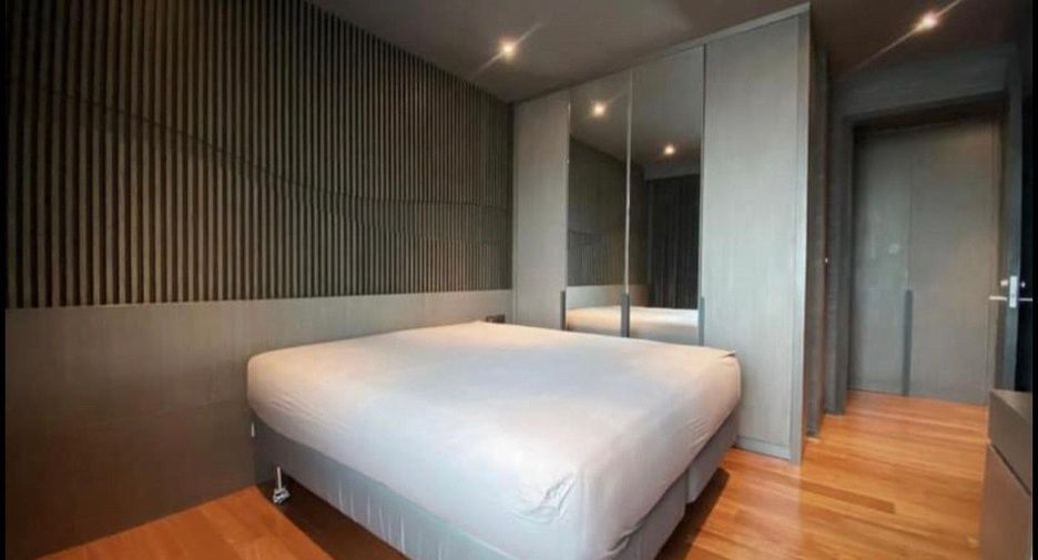 For sale 2 ベッドルーム condo in Yan Nawa, Bangkok