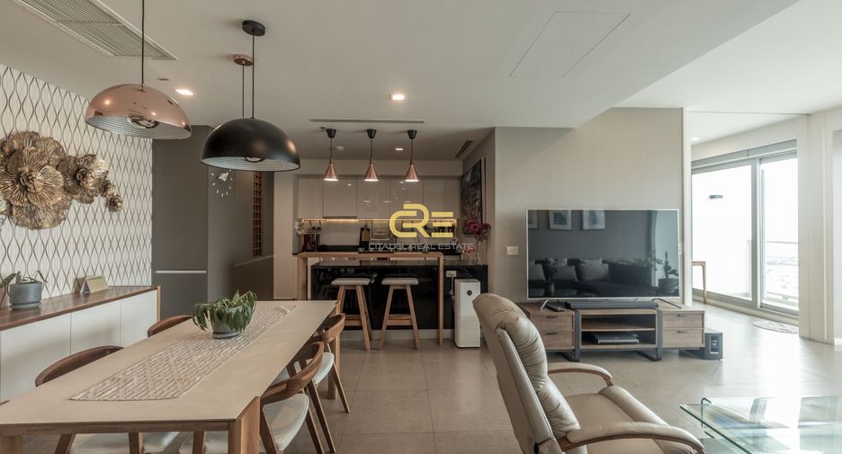 For rent and for sale 2 bedrooms condo in Sathon, Bangkok