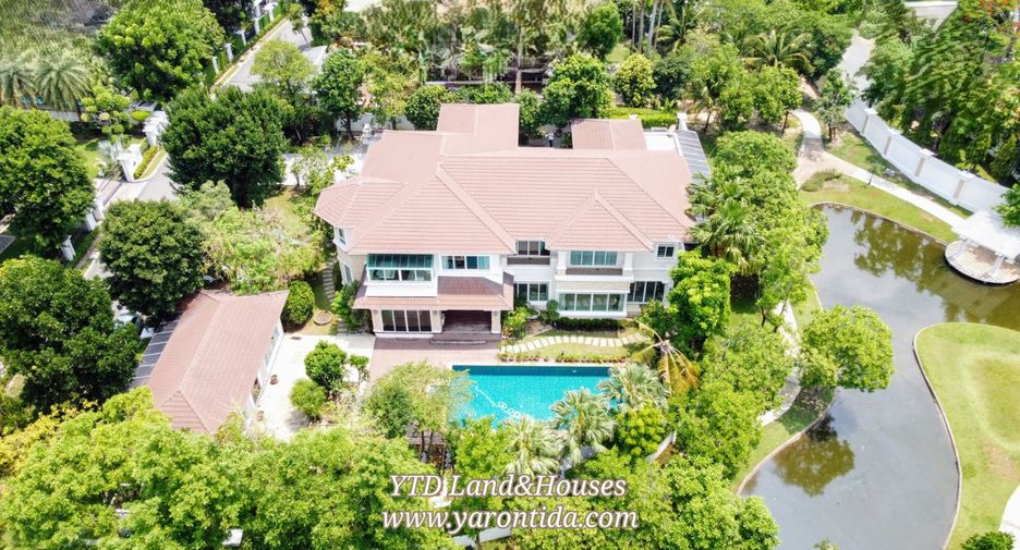 For sale 5 Beds house in Bang Khae, Bangkok