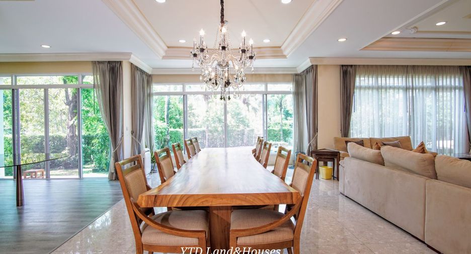 For sale 5 Beds house in Bang Khae, Bangkok
