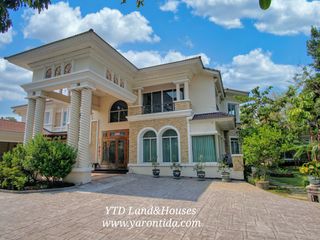 For sale 5 Beds house in Bang Khae, Bangkok