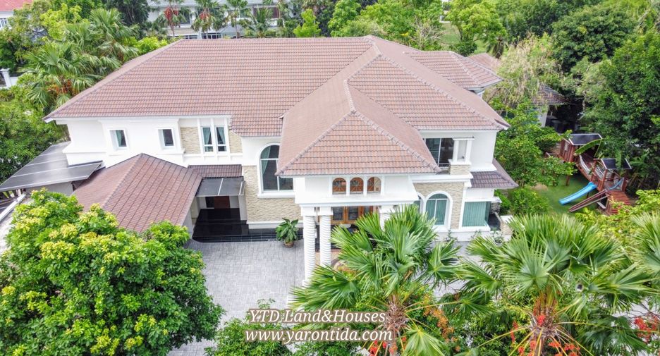 For sale 5 Beds house in Bang Khae, Bangkok