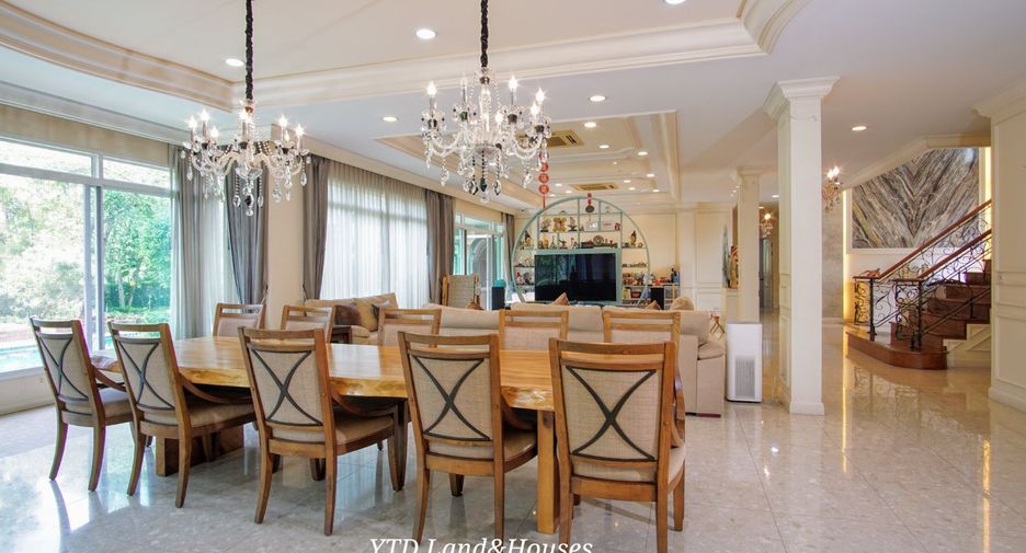 For sale 5 Beds house in Bang Khae, Bangkok