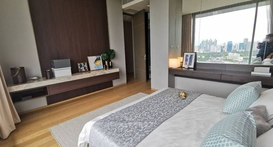 For rent 2 bedrooms condo in Sathon, Bangkok