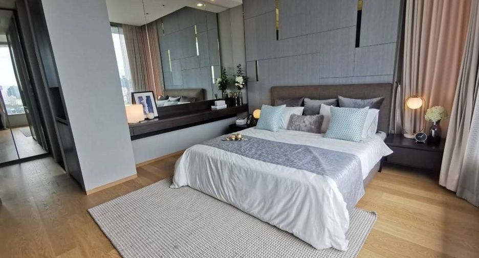 For rent 2 bedrooms condo in Sathon, Bangkok