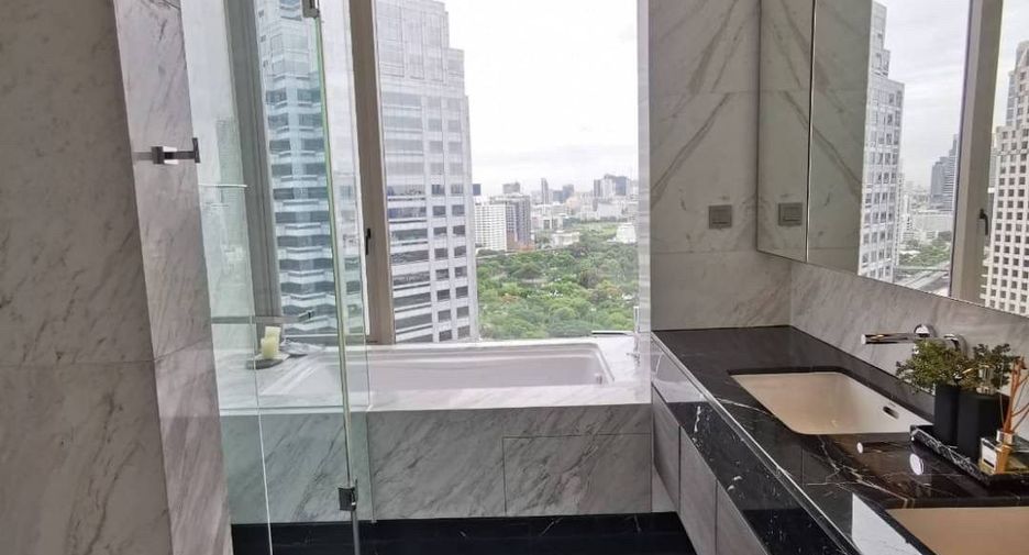 For rent 2 bedrooms condo in Sathon, Bangkok