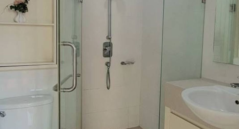 Condo en venta de 3 habitaciones en Khlong Toei, Bangkok