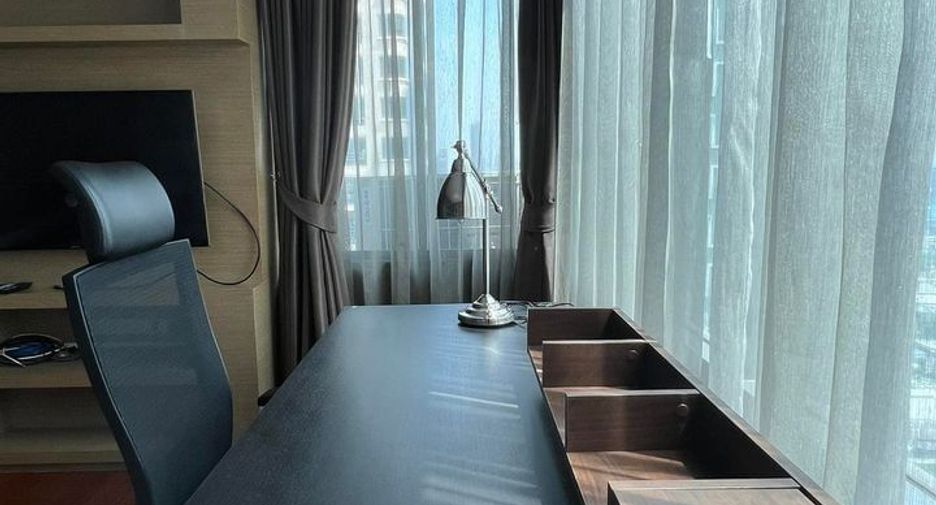 Wohnung zur Miete mit 3 Zimmer in Khlong Toei, Bangkok