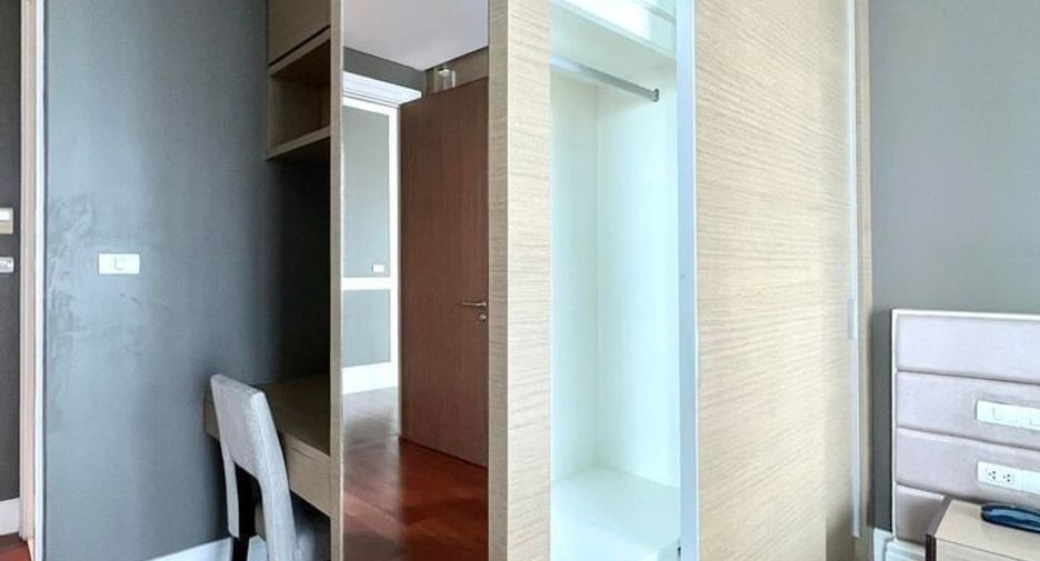 Wohnung zur Miete mit 3 Zimmer in Khlong Toei, Bangkok