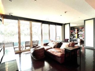 For sale 3 ベッドルーム condo in Khlong San, Bangkok