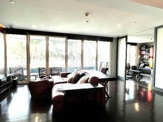 For sale 3 ベッドルーム condo in Khlong San, Bangkok