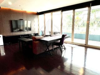 For sale 3 ベッドルーム condo in Khlong San, Bangkok