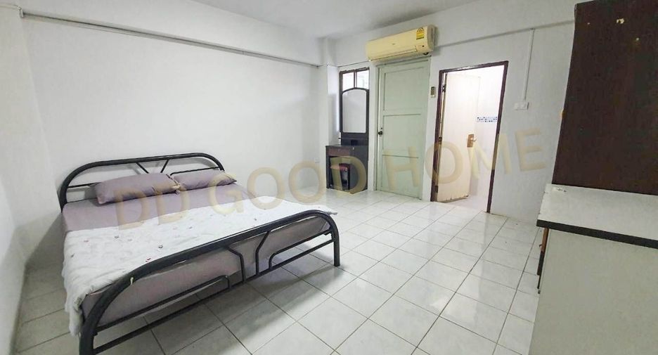 For sale 58 bedrooms apartment in Thanyaburi, Pathum Thani