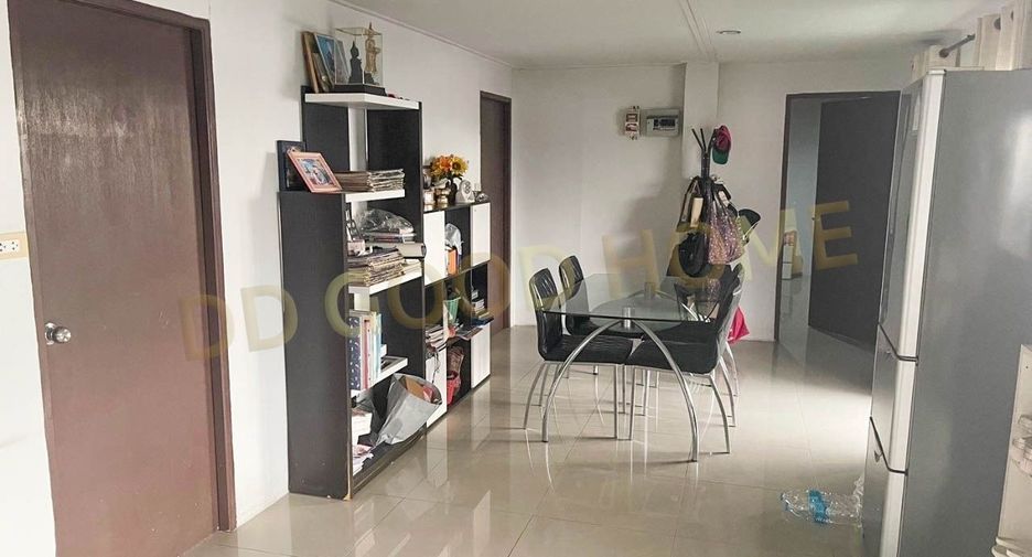 For sale 58 bedrooms apartment in Thanyaburi, Pathum Thani