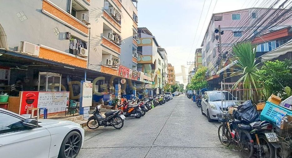 For sale 58 bedrooms apartment in Thanyaburi, Pathum Thani