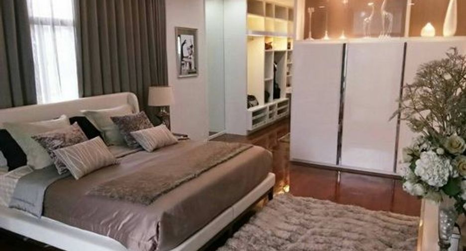 For sale 3 bedrooms house in Prawet, Bangkok