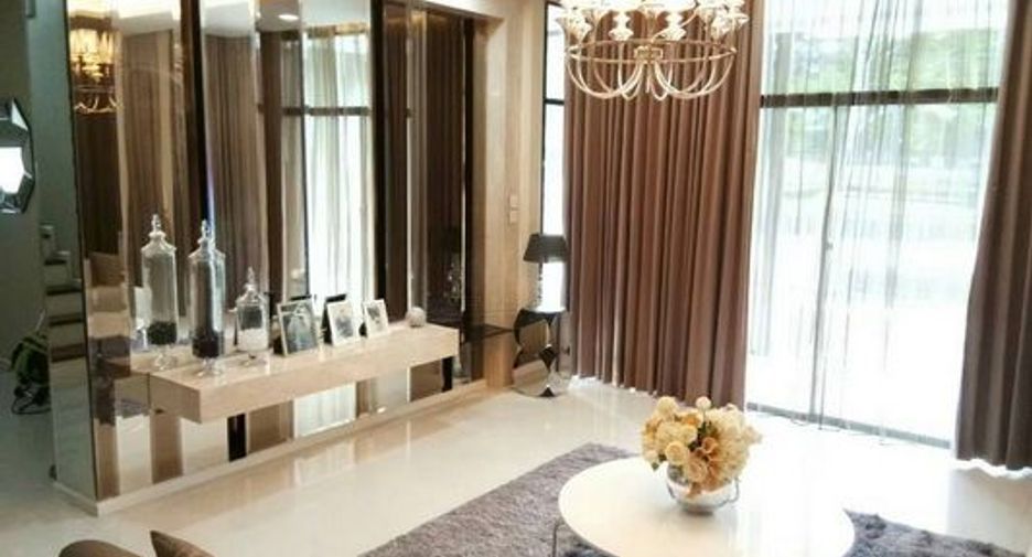 For sale 3 bedrooms house in Prawet, Bangkok