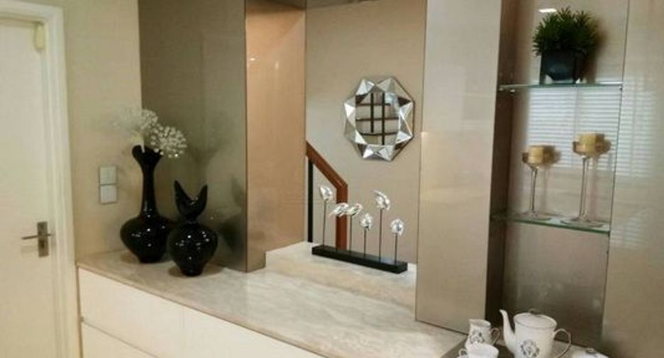For sale 3 bedrooms house in Prawet, Bangkok