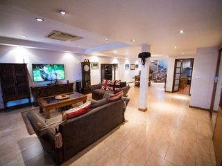 For sale 4 bedrooms apartment in Watthana, Bangkok