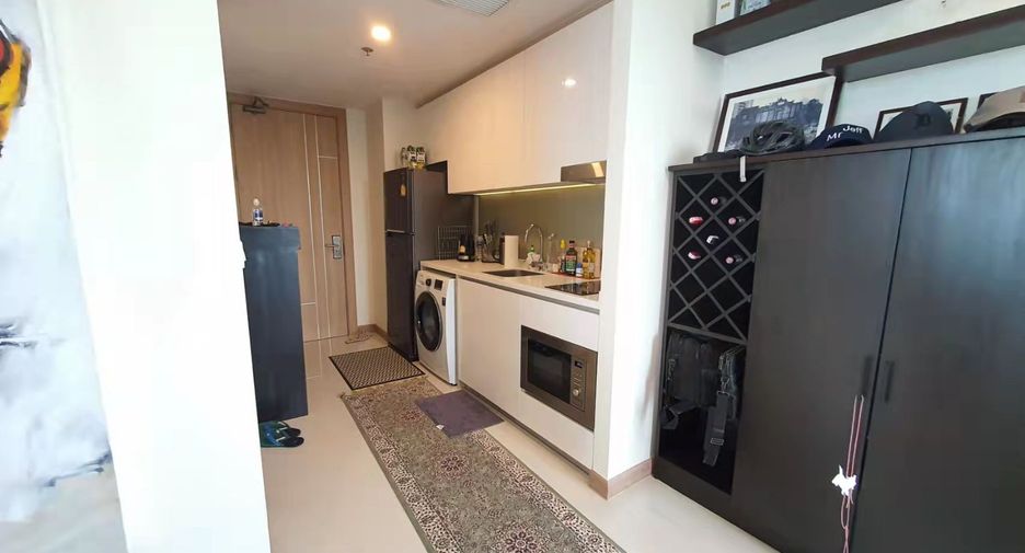 For sale 1 bed condo in Bang Lamung, Chonburi
