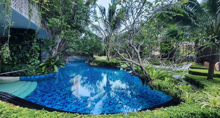 For sale 1 bed condo in Bang Lamung, Chonburi