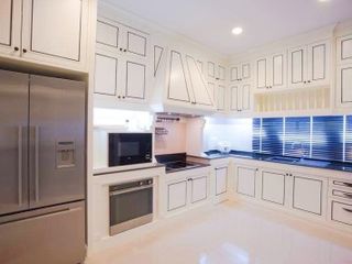 For sale 5 Beds house in Saphan Sung, Bangkok