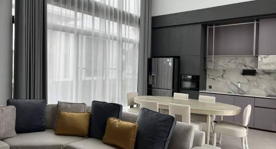 Casa en alquiler de 5 habitaciones en Saphan Sung, Bangkok
