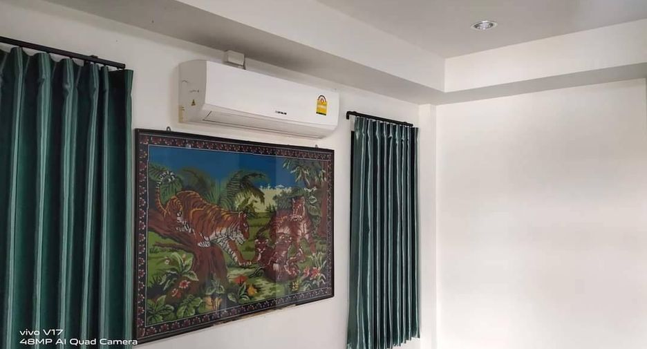 For sale 3 bedrooms house in Mueang Nakhon Sawan, Nakhon Sawan