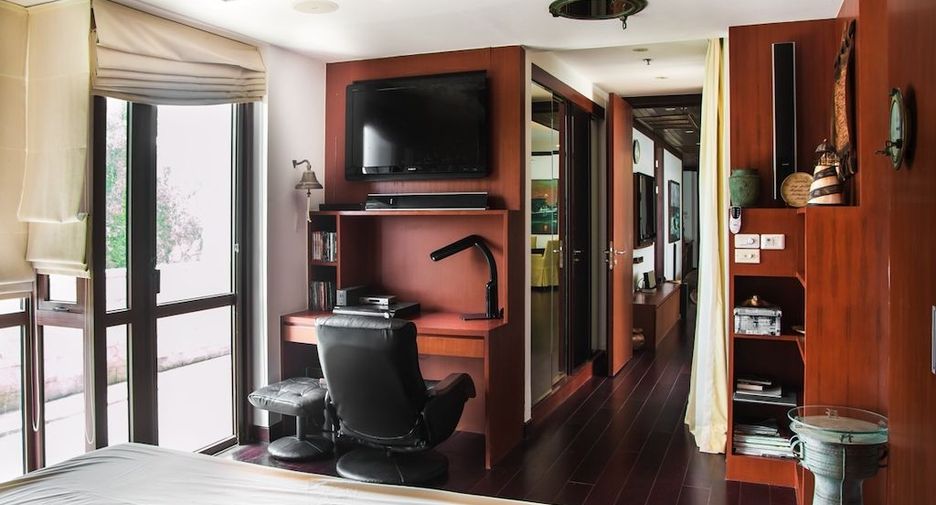 For sale 3 bedrooms apartment in Mueang Phuket, Phuket