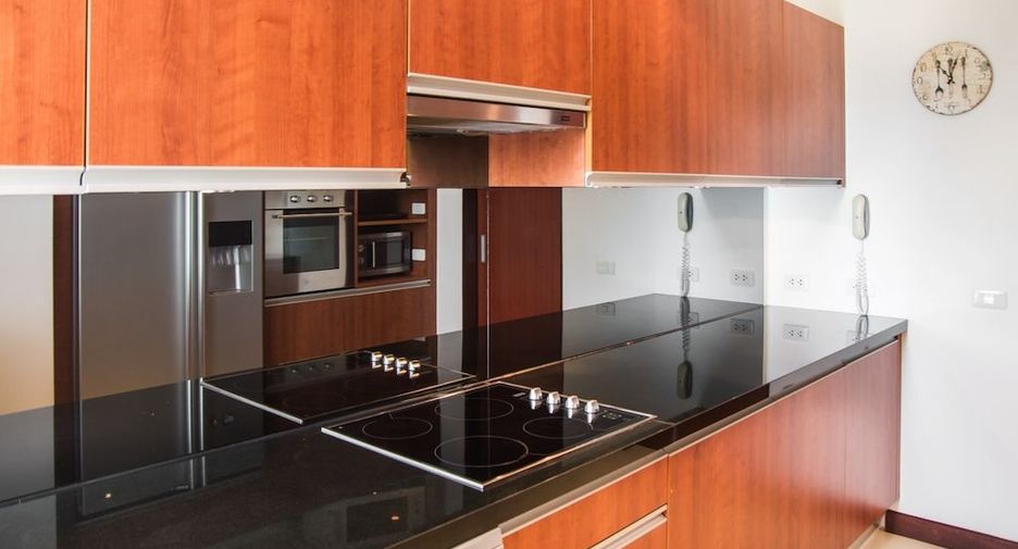 For sale 3 bedrooms apartment in Mueang Phuket, Phuket