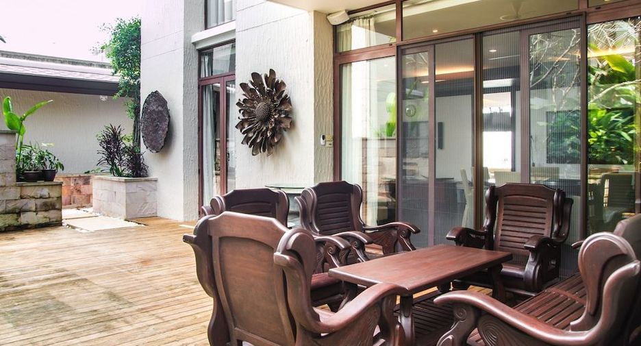 For sale 3 bedrooms apartment in Mueang Phuket, Phuket