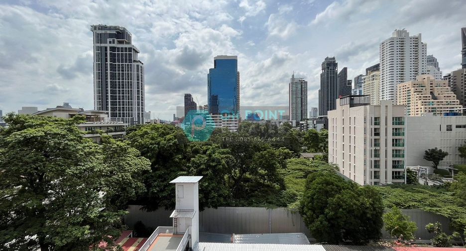 À louer 4 chambres condo à Watthana, Bangkok