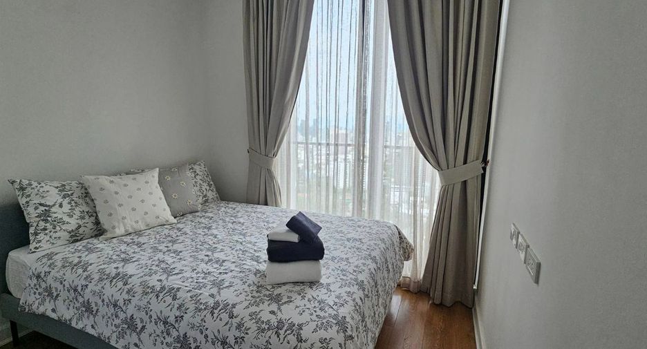 Аренда и продажа 3 спальни кондо в Щаттхана, Бангкок