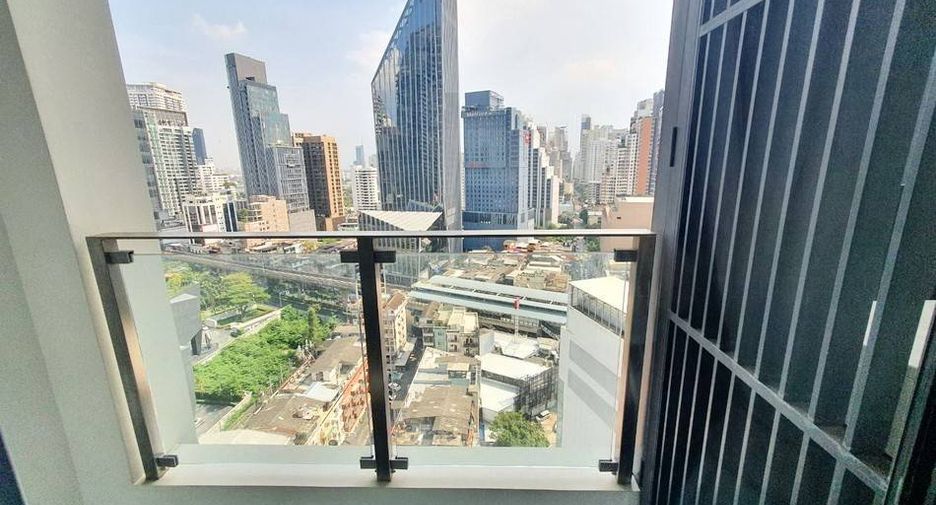 For sale 1 bed condo in Khlong Toei, Bangkok