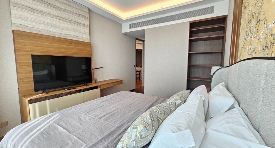 For rent 2 bedrooms condo in Khlong Toei, Bangkok