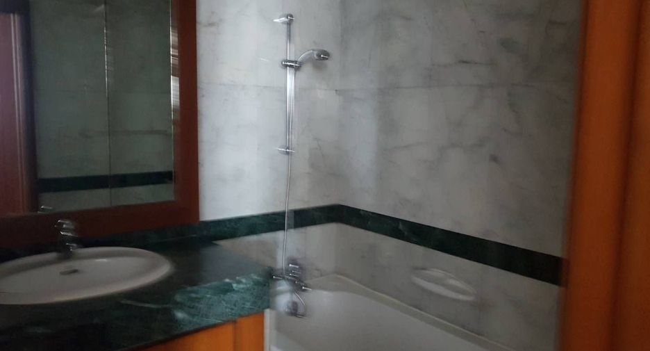 For sale 2 bedrooms condo in Pathum Wan, Bangkok