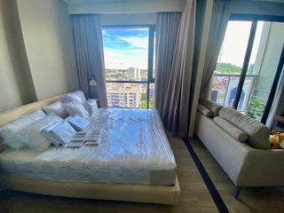 À louer 1 chambre condo à Si Racha, Chonburi