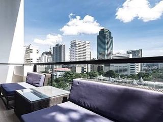 For sale 3 bedrooms condo in Watthana, Bangkok