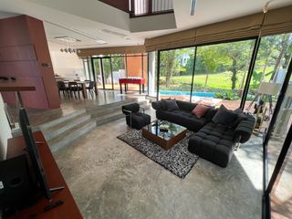 For rent and for sale 4 bedrooms villa in Kathu, Phuket
