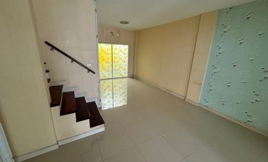 For sale 3 bed townhouse in Pak Kret, Nonthaburi