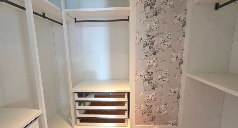 Wohnung zum Kauf mit 3 Zimmer in Sathon, Bangkok