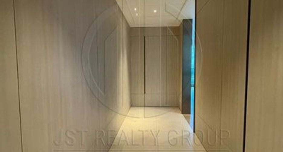 For rent and for sale 2 bedrooms condo in Pathum Wan, Bangkok