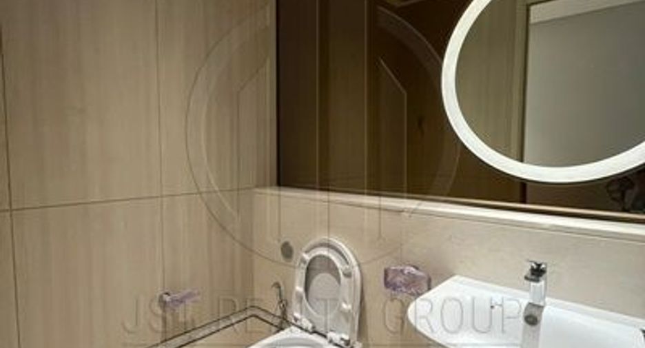 For rent and for sale 2 bedrooms condo in Pathum Wan, Bangkok