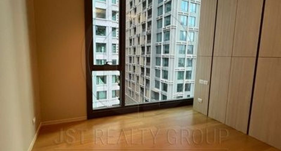 For rent and for sale 2 bedrooms condo in Pathum Wan, Bangkok