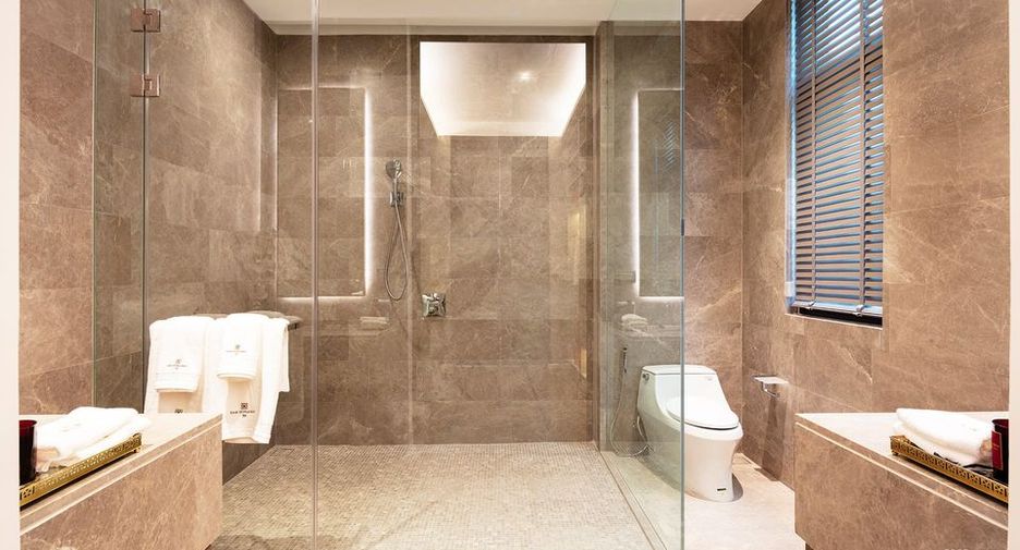 Продажа 3 спальни апартаменты в Кхлонг Тоеи, Бангкок