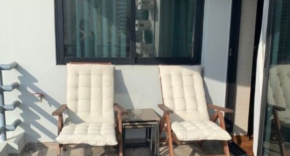 For sale 2 bedrooms condo in Sathon, Bangkok