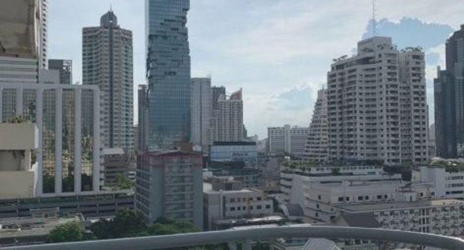 For sale 2 bedrooms condo in Sathon, Bangkok